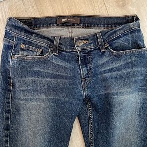 Levi’s 524 Skinny Blue Jeans; Size 26. A low rise sort of fit. No damage/rips.